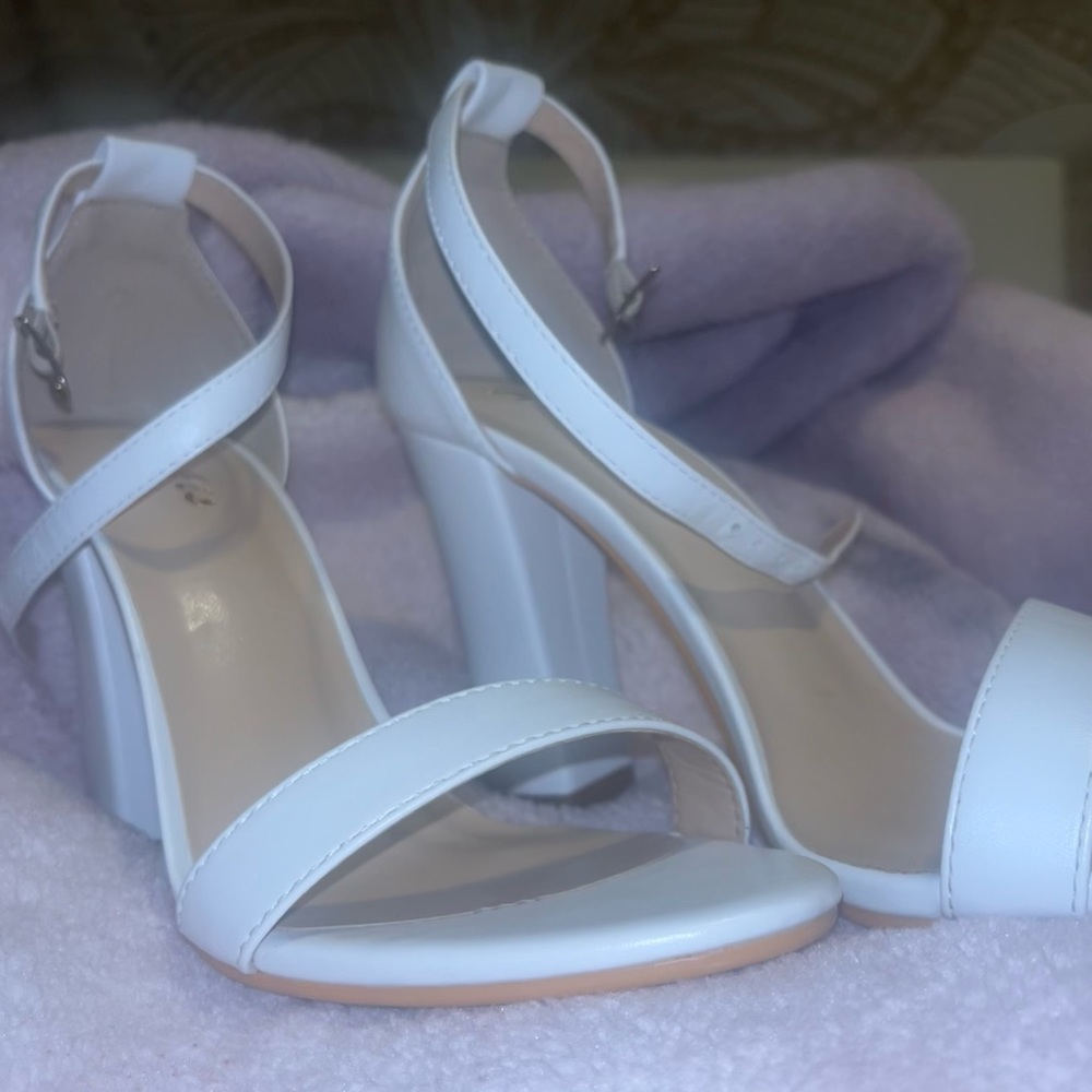Ankis white heels for women